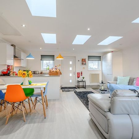Craigpark Lodge Caldercruix Екстериор снимка