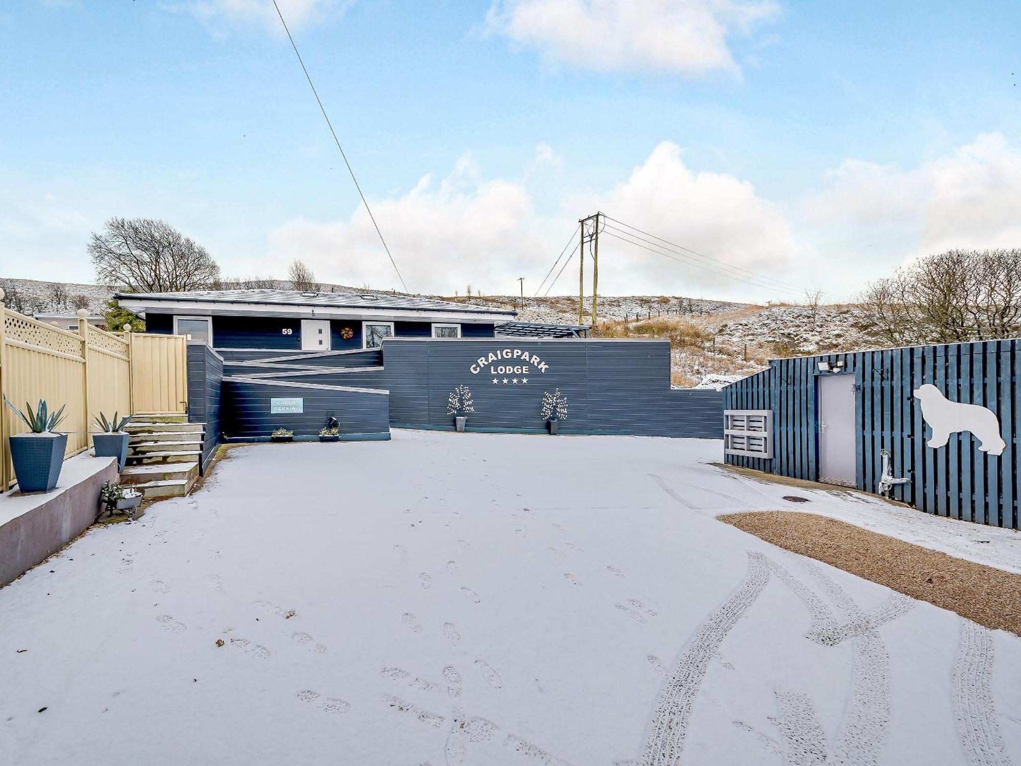 Craigpark Lodge Caldercruix Екстериор снимка