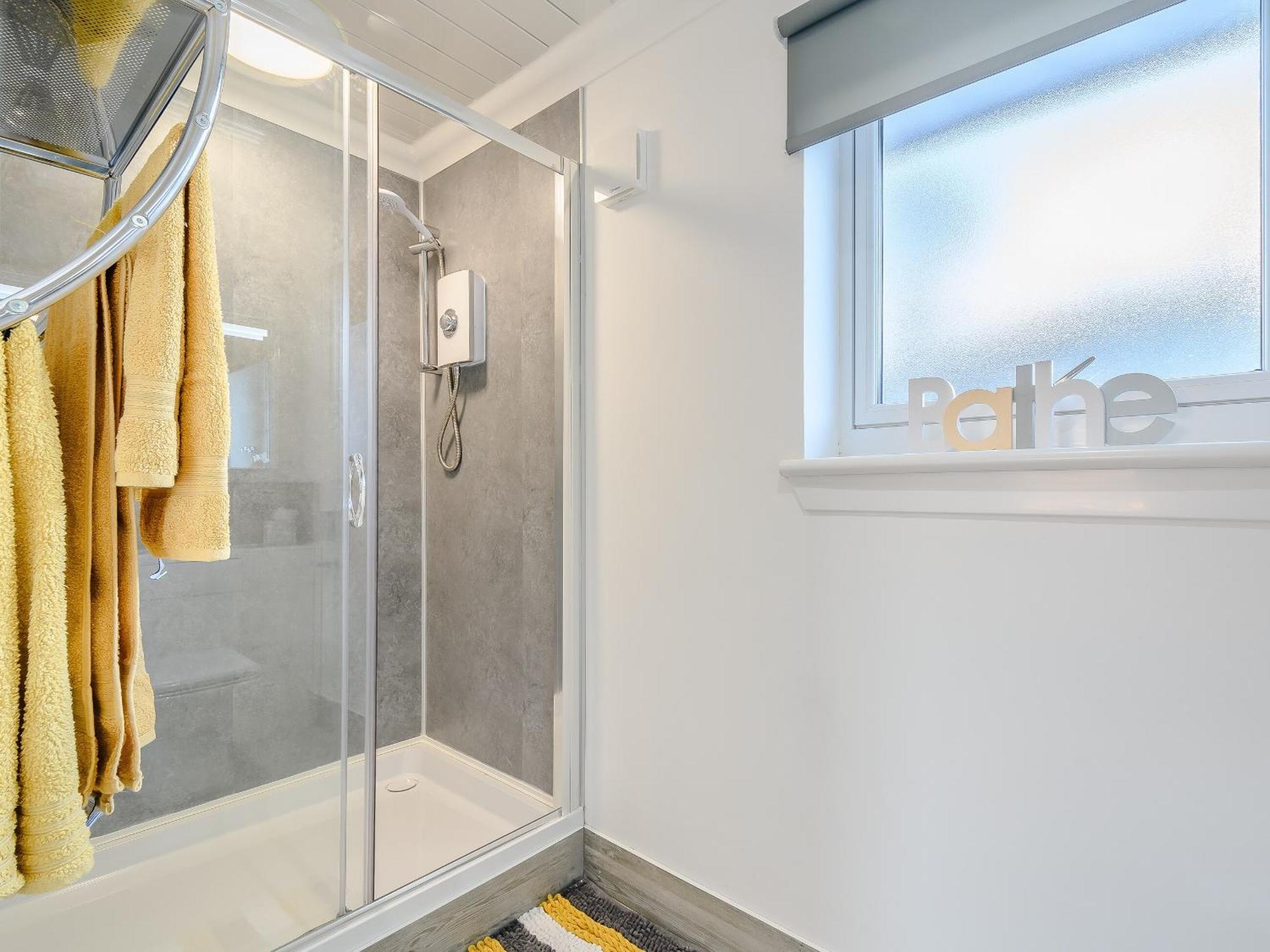 Craigpark Lodge Caldercruix Екстериор снимка