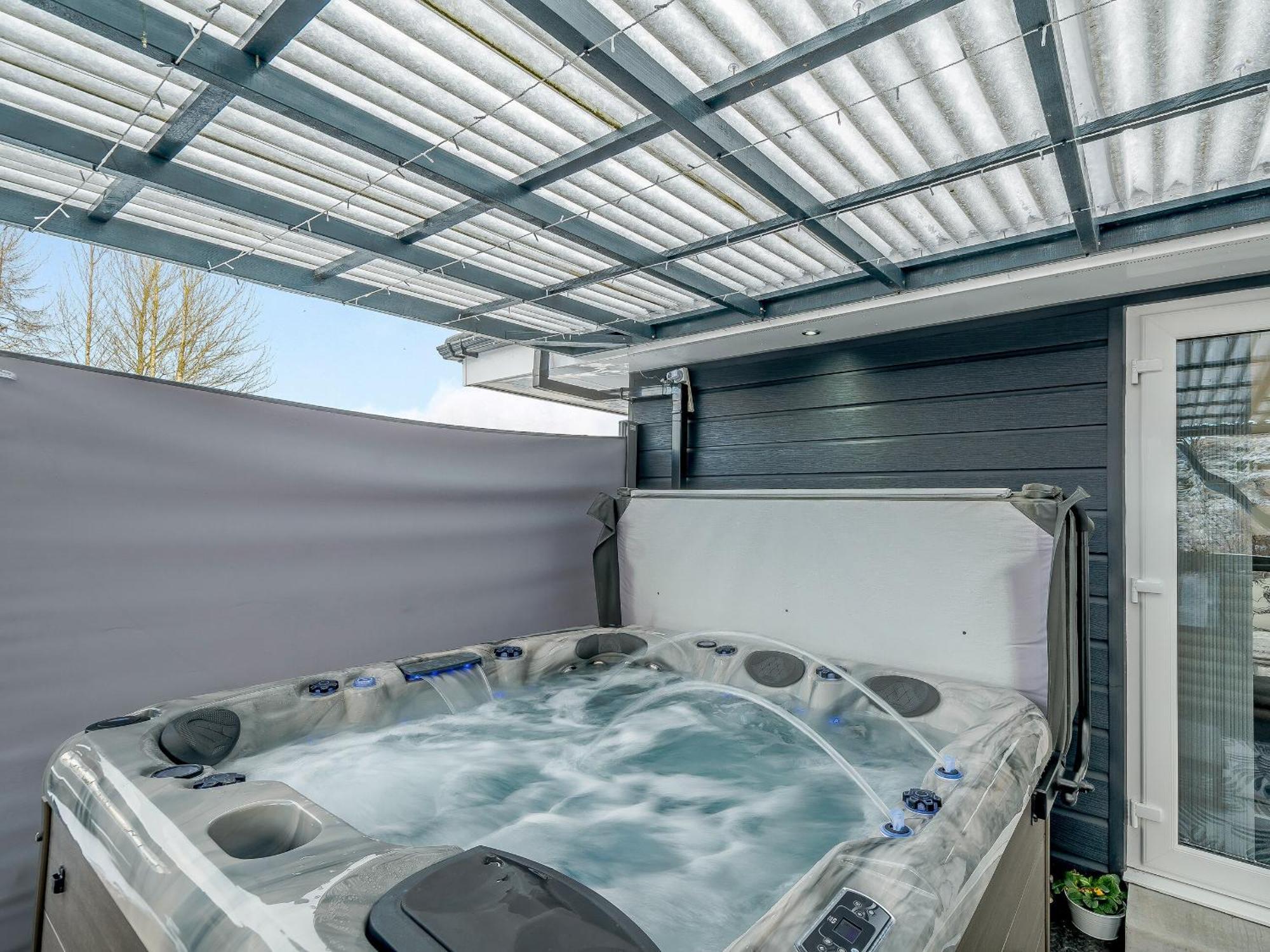Craigpark Lodge Caldercruix Екстериор снимка