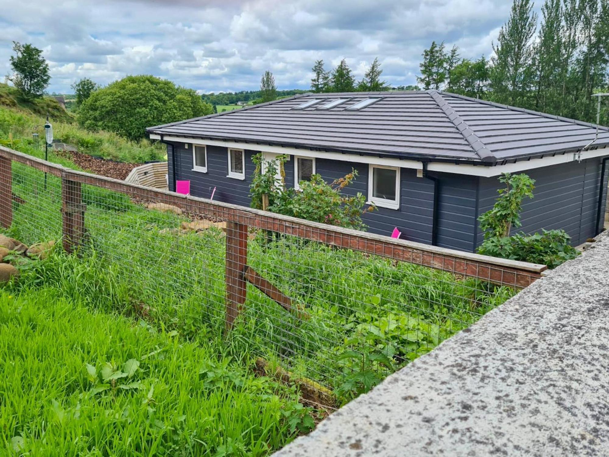 Craigpark Lodge Caldercruix Екстериор снимка